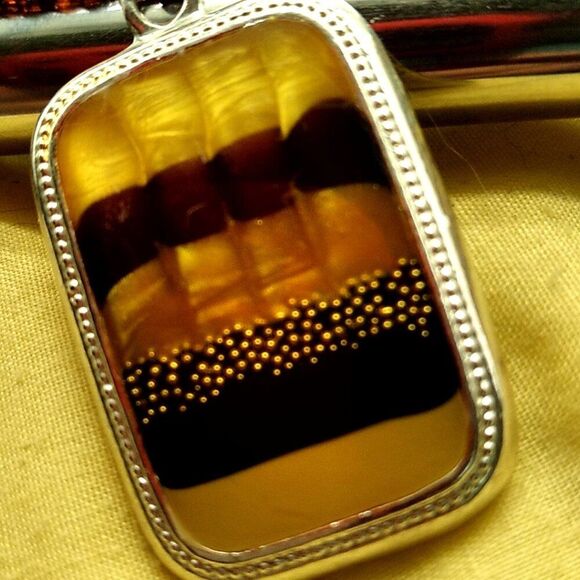 VTG Kenneth Cole 2-Strand Necklace Beaded Earth Tone Enamel Pendant Faux Pearls - Picture 11 of 15